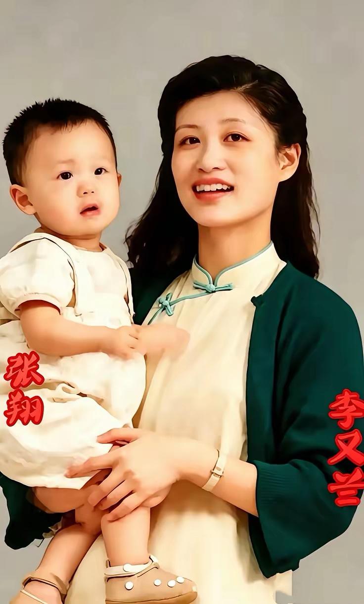 下图的照片是新四军第一才女李又兰，她的第一任丈夫是新四军副军长项英。项英是皖南事