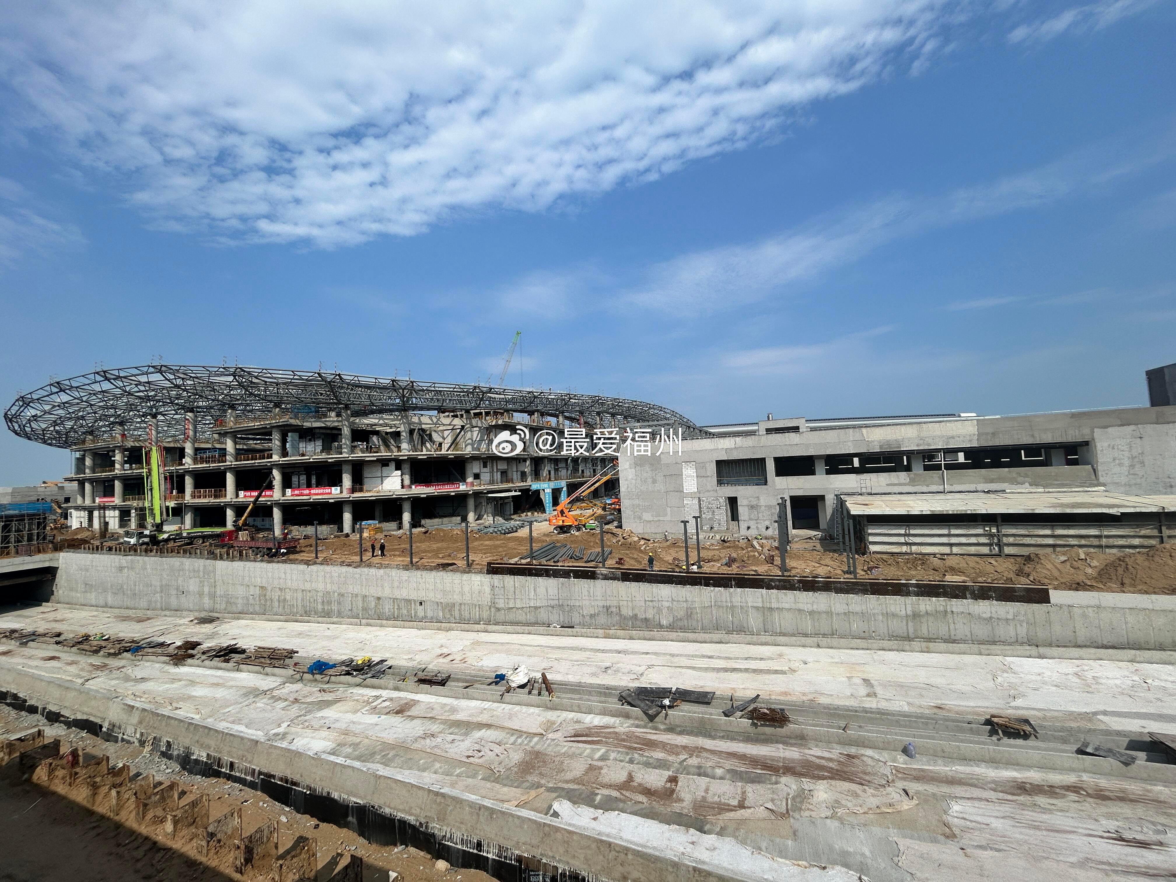 福州机场二期综合交通枢纽中心项目建成后将实现航空与轨道交通地面交通的无缝衔接