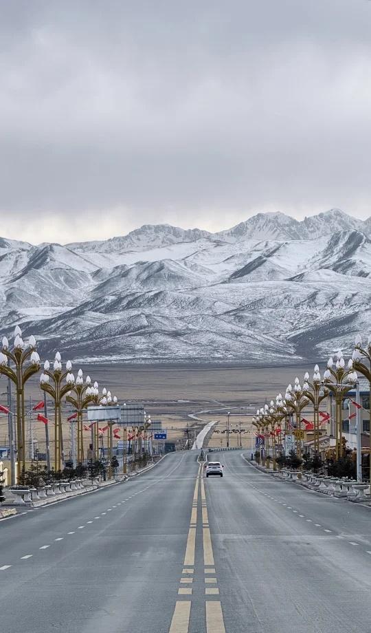 一个人淡季三天自驾1300km玩大西北这是一次标准J人无计划的旅行，极限走了趟