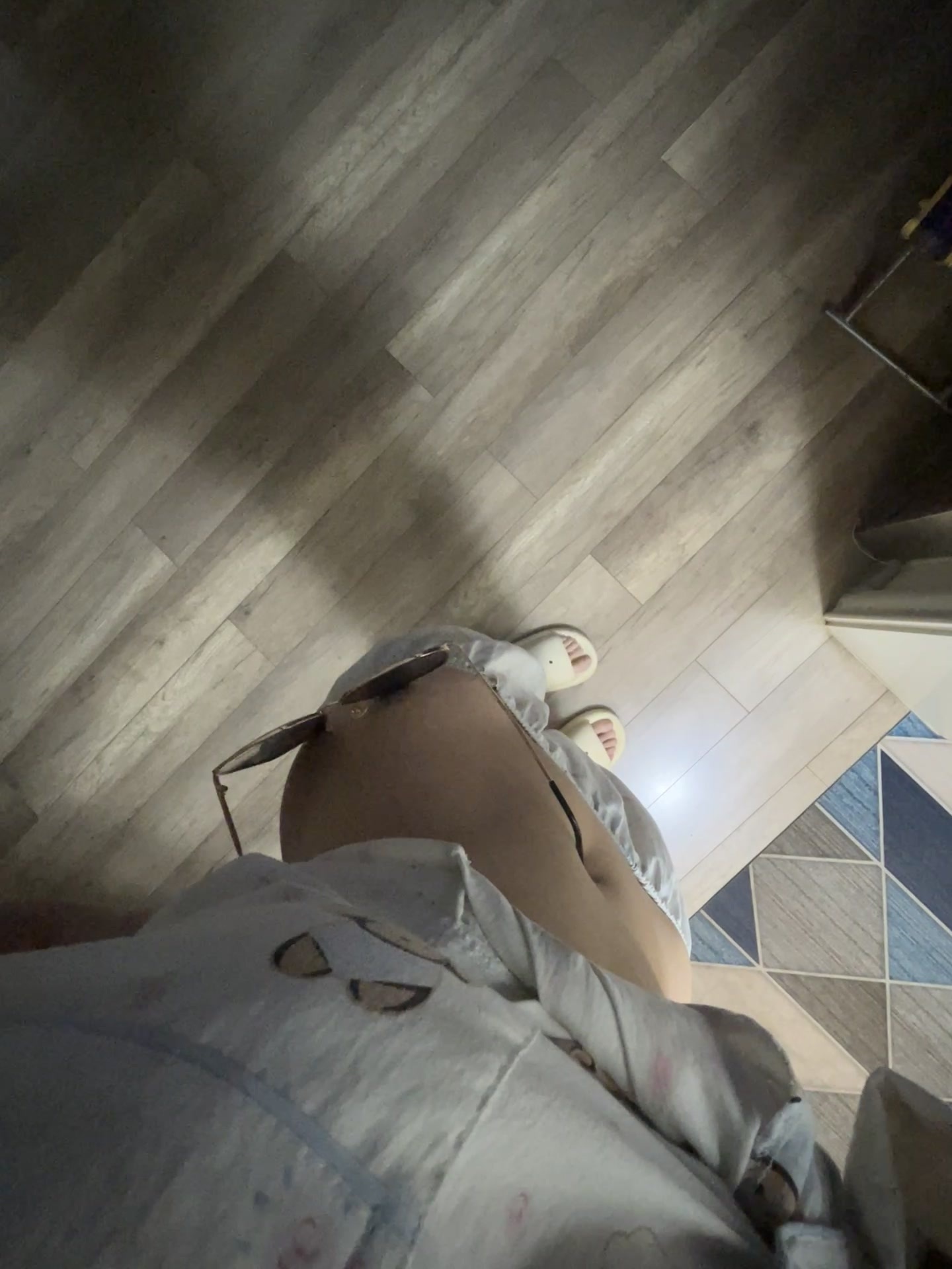 瘦成一道闪电[鼓掌]​​​