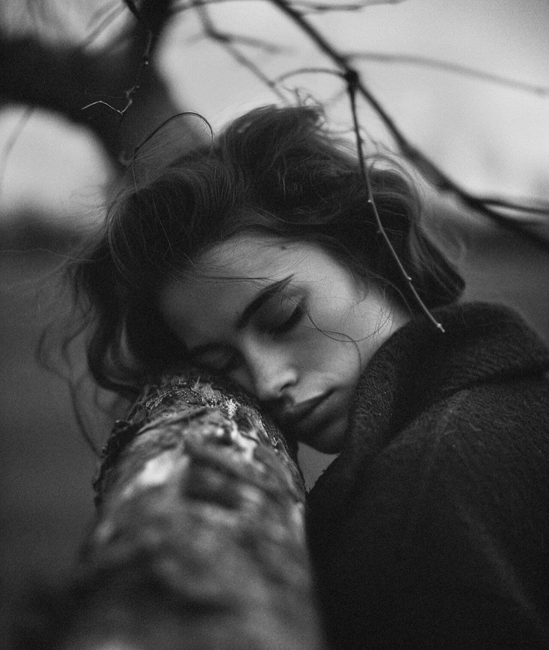 成功最大的秘诀：顺着人性做事，逆着人性做人。不要纠结谁是谁非，而是考虑如何