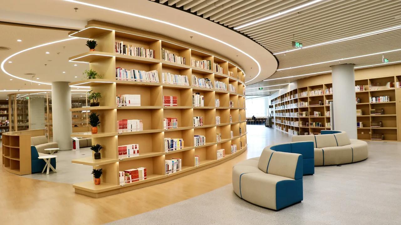 为什么要读书？我的足迹地图多看小说，会看到各种跌宕起伏的人生，人世间的各种沉