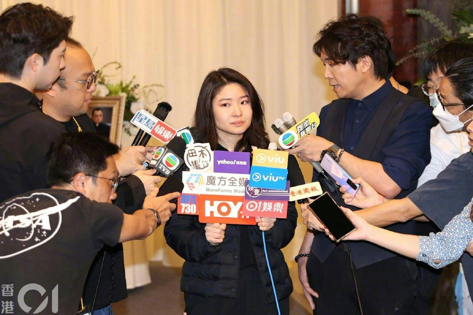 许绍雄女儿斥责钱翰群泄露丧礼细节钱翰群向许绍雄家属道歉12月6日，许绍雄女儿许