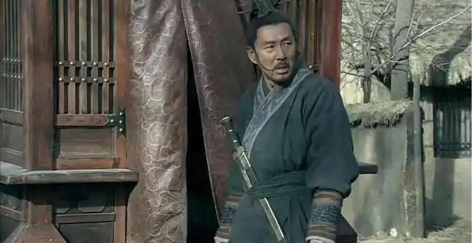 刘邦逃跑时把儿女踹下马车，被后人诟病不已，事情真相却让人佩服。刘邦逃跑时踹儿