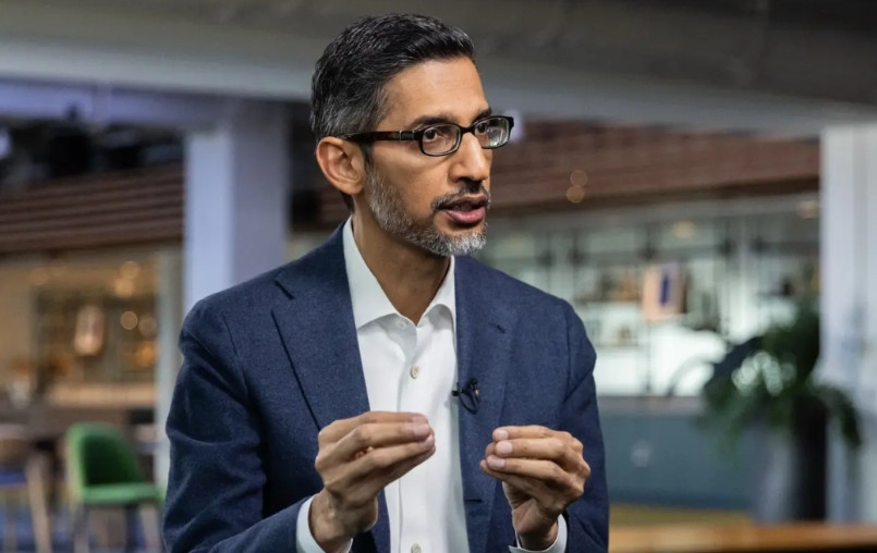 【谷歌与百度的差距】最帅的李彦宏在2010年迎来高光时刻，谷歌搜索退出国内，迁