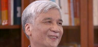 这下中国人是不是人的问题有答案了，不是人，是神。据《纽约时报》报道，美国环保局