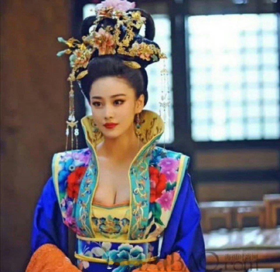 “据说当时武媚娘传奇播到一半，被拉回去要求整改.....”​​​