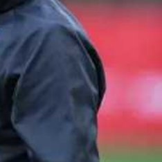 在国际足联系列赛第2轮，国足对阵喀麦隆。开场仅仅140秒，艾永就为喀麦隆破门，这