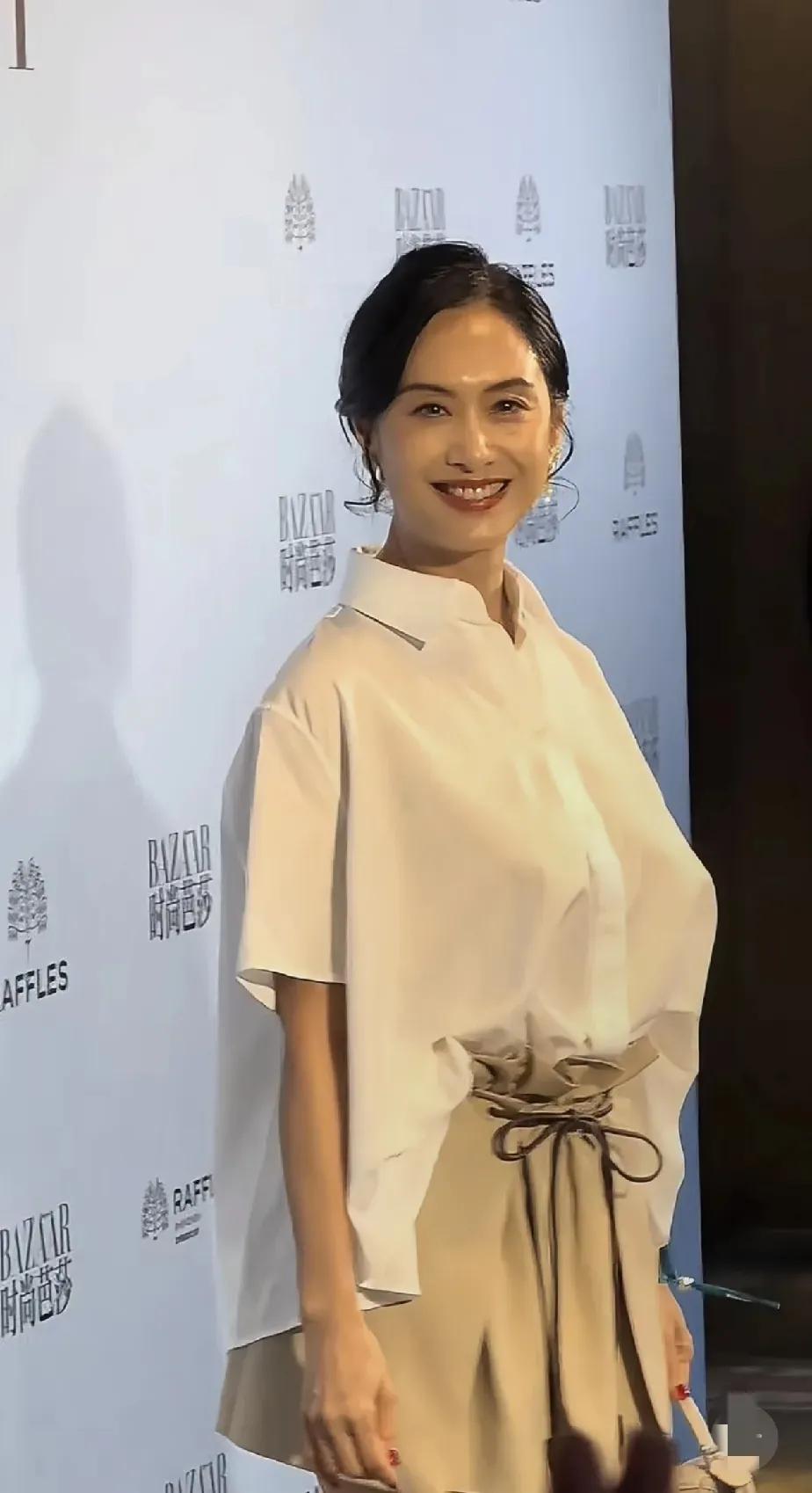 朱茵近照，牛顿留给她的时间已经不多了[哭哭]​​​