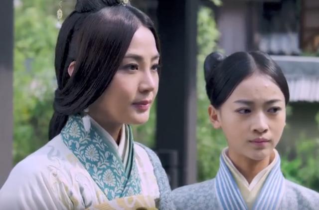 西汉文帝时，名医淳于意被判肉刑。官兵过来抓捕时，五个女儿追在身后哭泣：“父亲，不