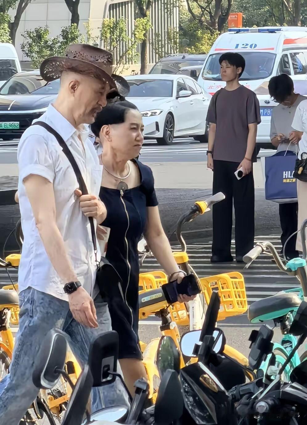 不知不觉当年的鳌拜都已65岁了。
