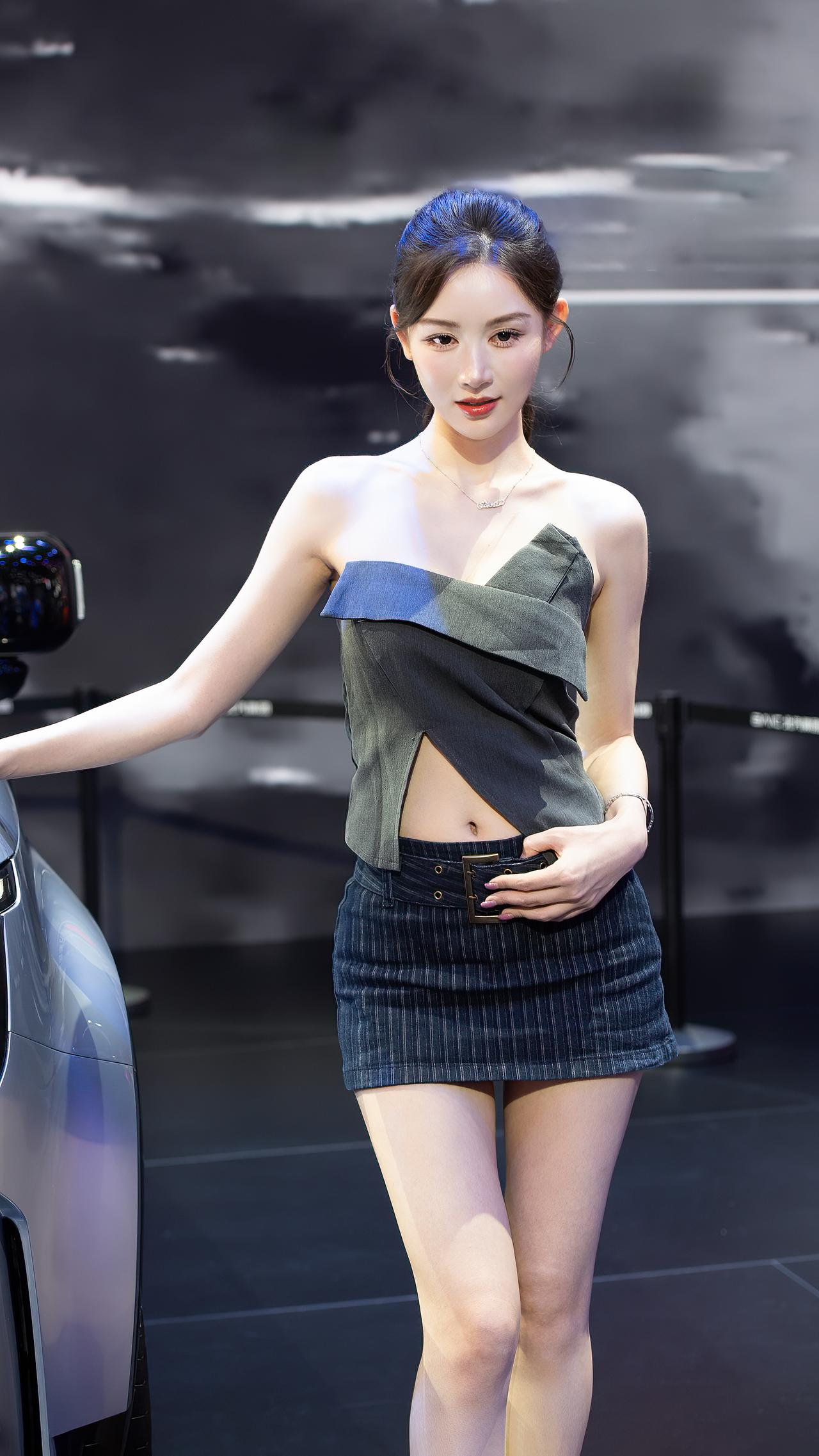 敏敏成都车展车展美女好看的小姐姐