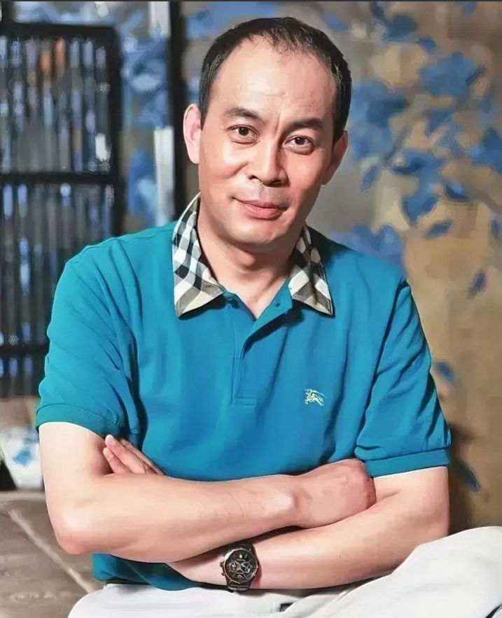 演员，张光北说，在拍《亮剑》的时候，有一次我想找李幼斌聊聊天，怎么叫喊，都没人开
