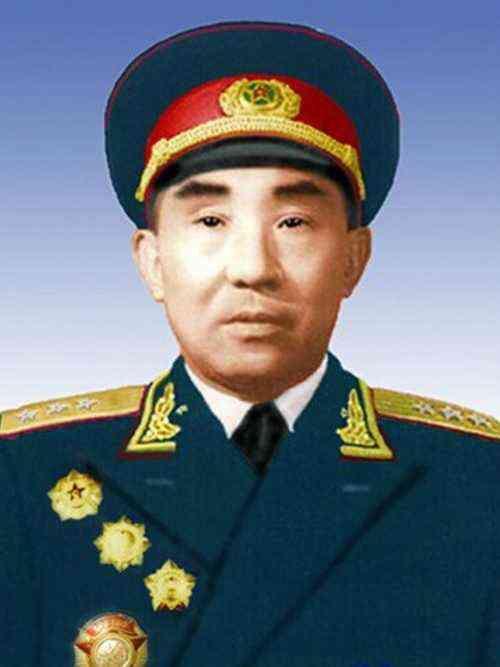 1958年，李聚奎重回军队，罗荣桓问毛主席：“该补什么军衔？”毛主席想了想，说：