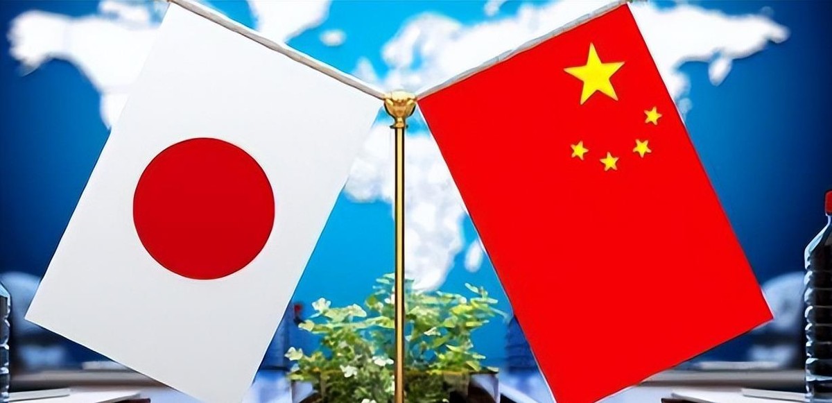 日本官方这次连香山论坛的门都没摸到，往年常来的驻华武官也一起消失了。9月15日北京这场防务峰会，近1