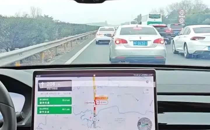我油车电车都有说一下我的感受，因为我上下班通勤远，又喜欢周边游，一年3w公里，之