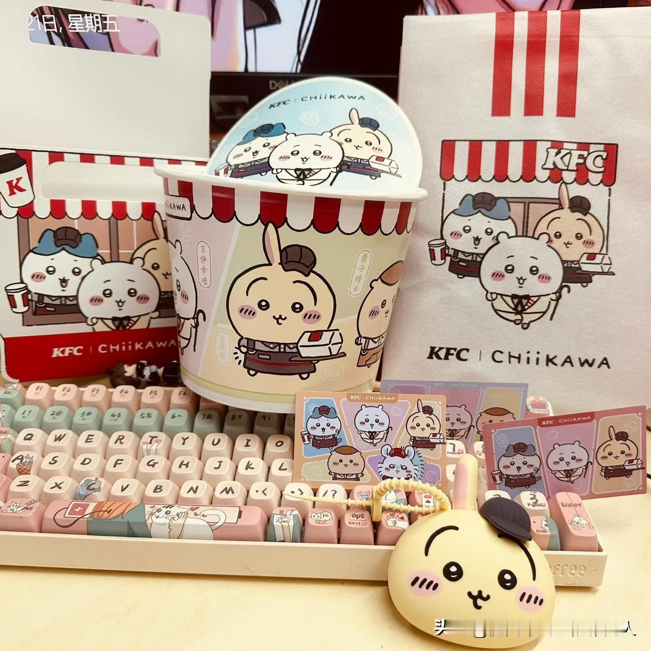 同事被裁，10分钟就把工位清得干干净净，个人物品打包、文件归置得整整齐齐，毫不拖