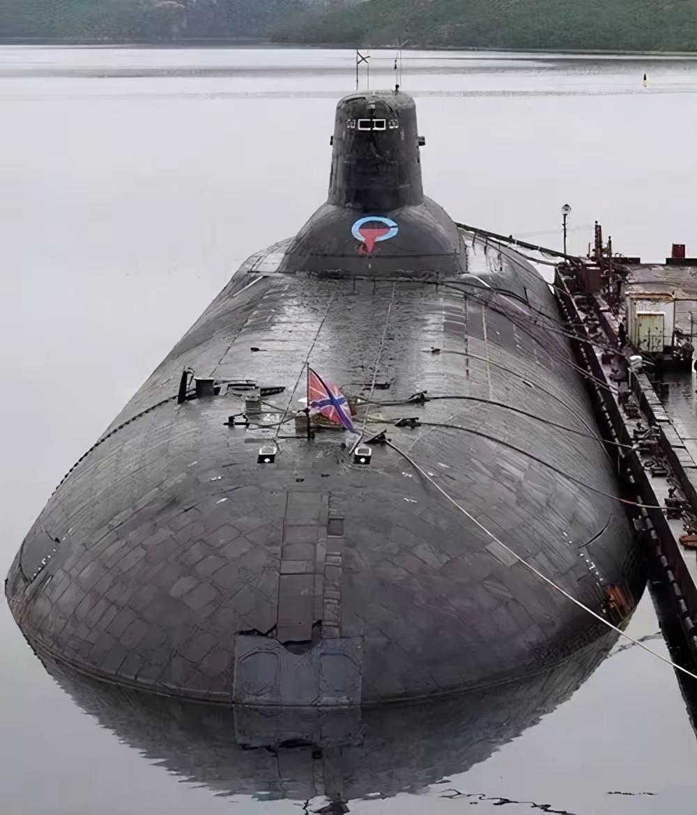 俄罗斯“北风之神”，随时能发动毁灭打击的“海底杀手”。“北风之神”被称为海底