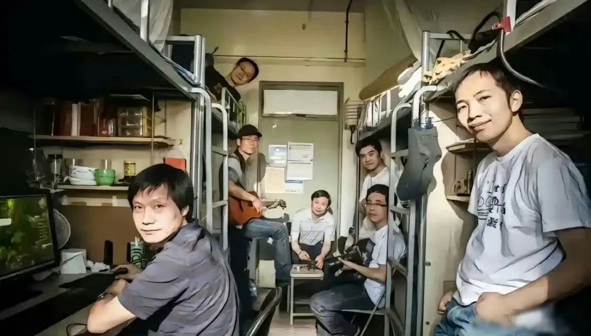 寝室七个人，一个没落下​​​
