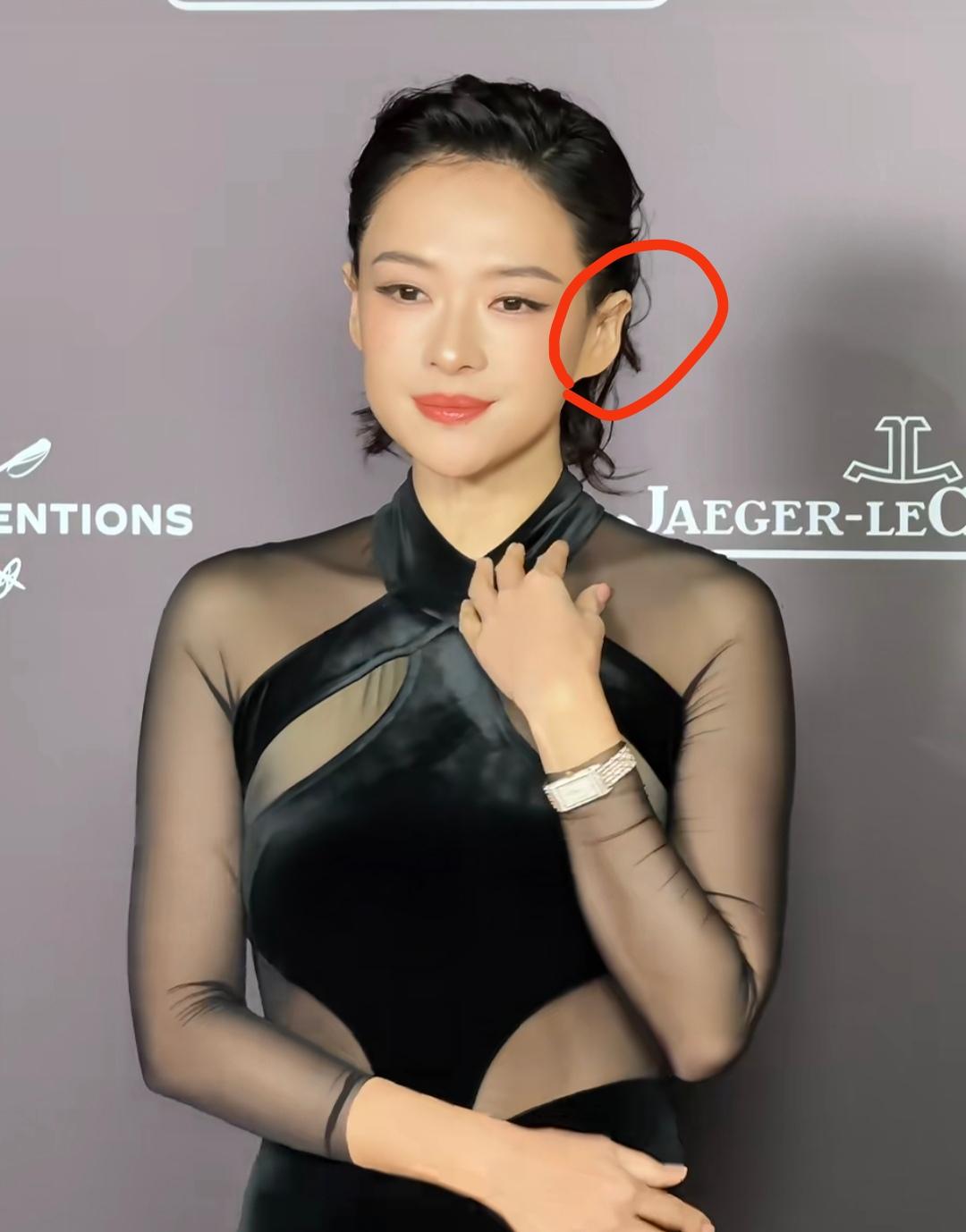 我能接受章子怡老了，也能接受章子怡变胖，但我实在理解不了，她才47岁，怎么耳
