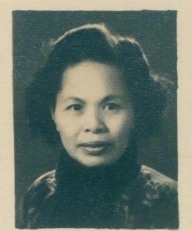 “我是周总理曾经的妻子，我想见一见他！”1953年，一妇女来到中南海求见周总理。