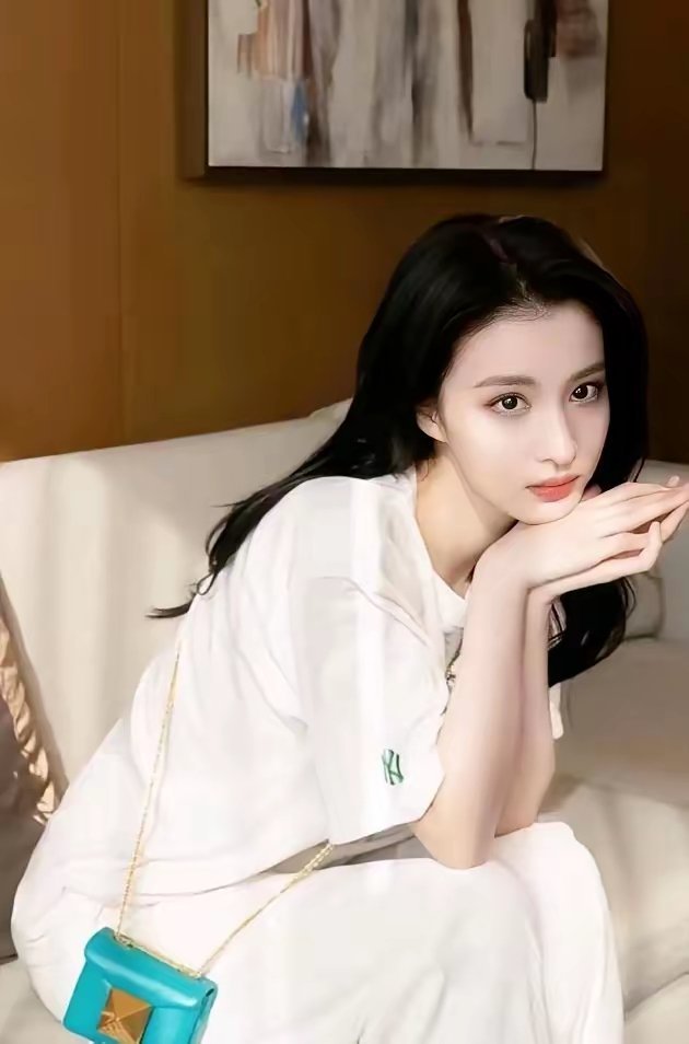 新95后四美孟子义95田曦薇97王玉雯97王楚然99大家认同吗