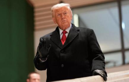 不能等，美国公开喊话中国当地时间27日，特朗普在迈阿密出席活动时，面对记者提问