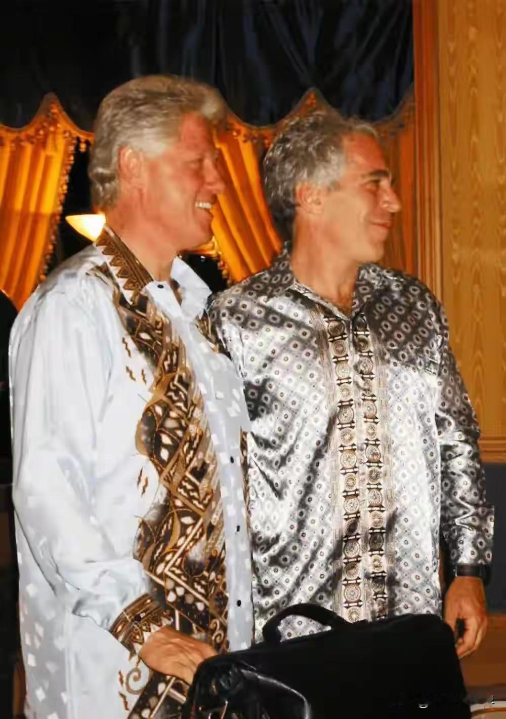 把爱泼斯坦档案当娱乐新闻的大瓜看看而已。从最近公布的爱泼斯坦档案来看，所谓欧美