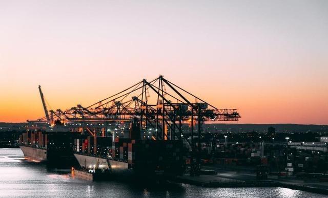 俄罗斯经济学家表示：因为39万亿美元还不起，特朗普很有可能已经有了弄死第一大“债