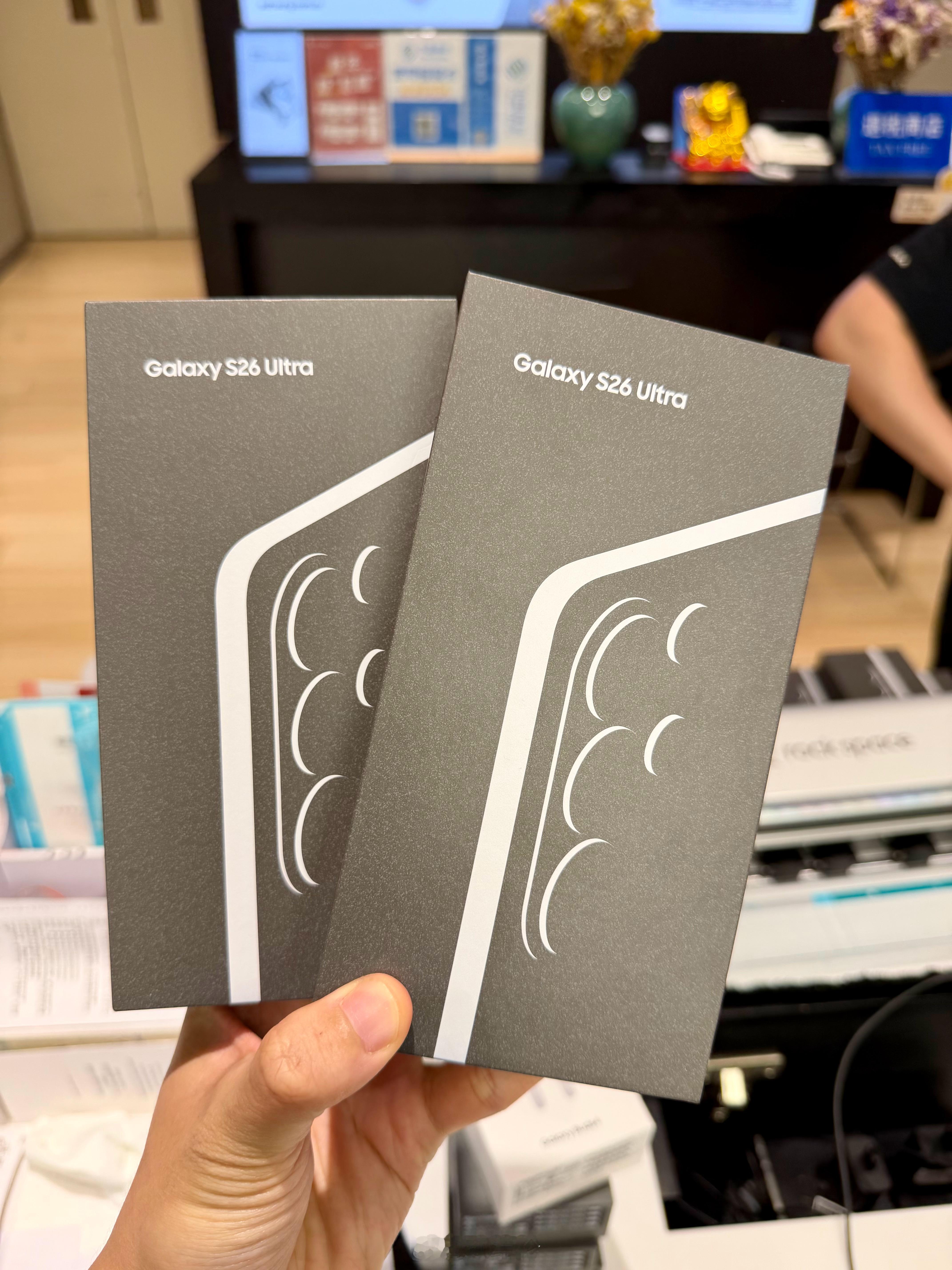 三星GalaxyS26系列快递上手体验说说我的感受1.国行版全系上了eSIM！而