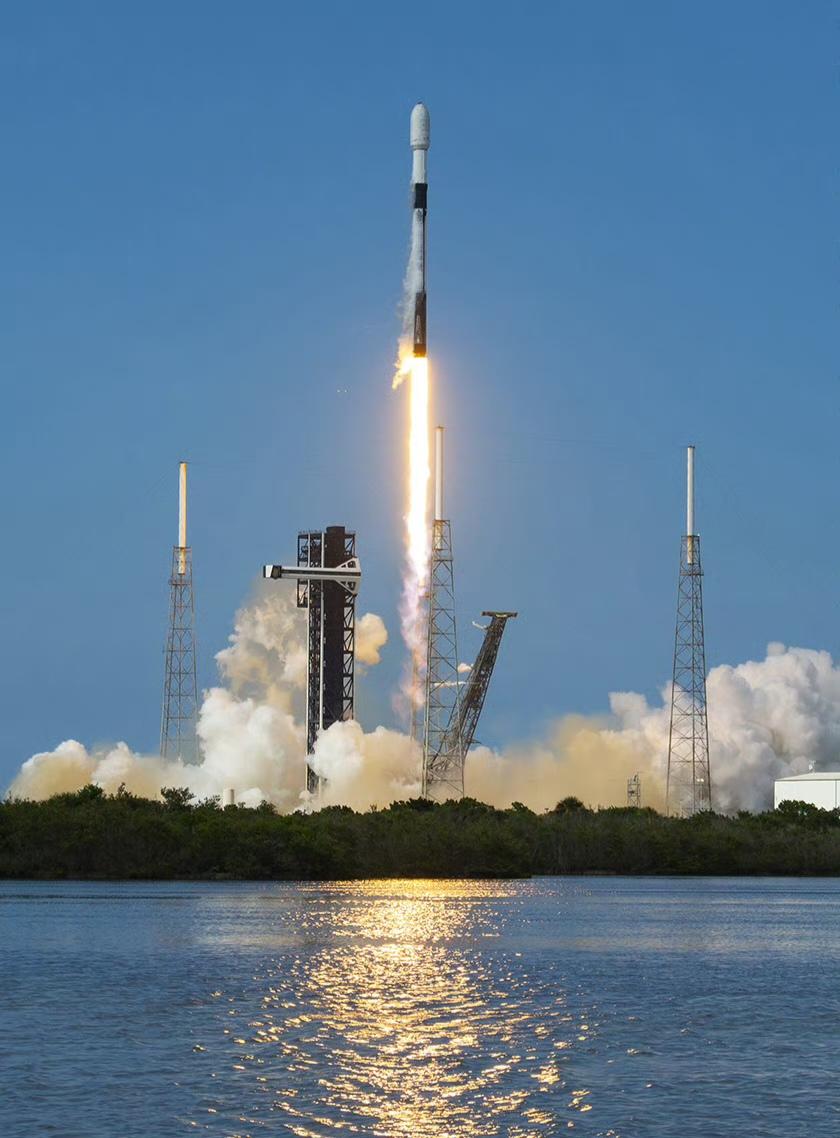 SpaceX于2026年7月22日使用32手一级的猎鹰9号火箭发射的航天器比较值
