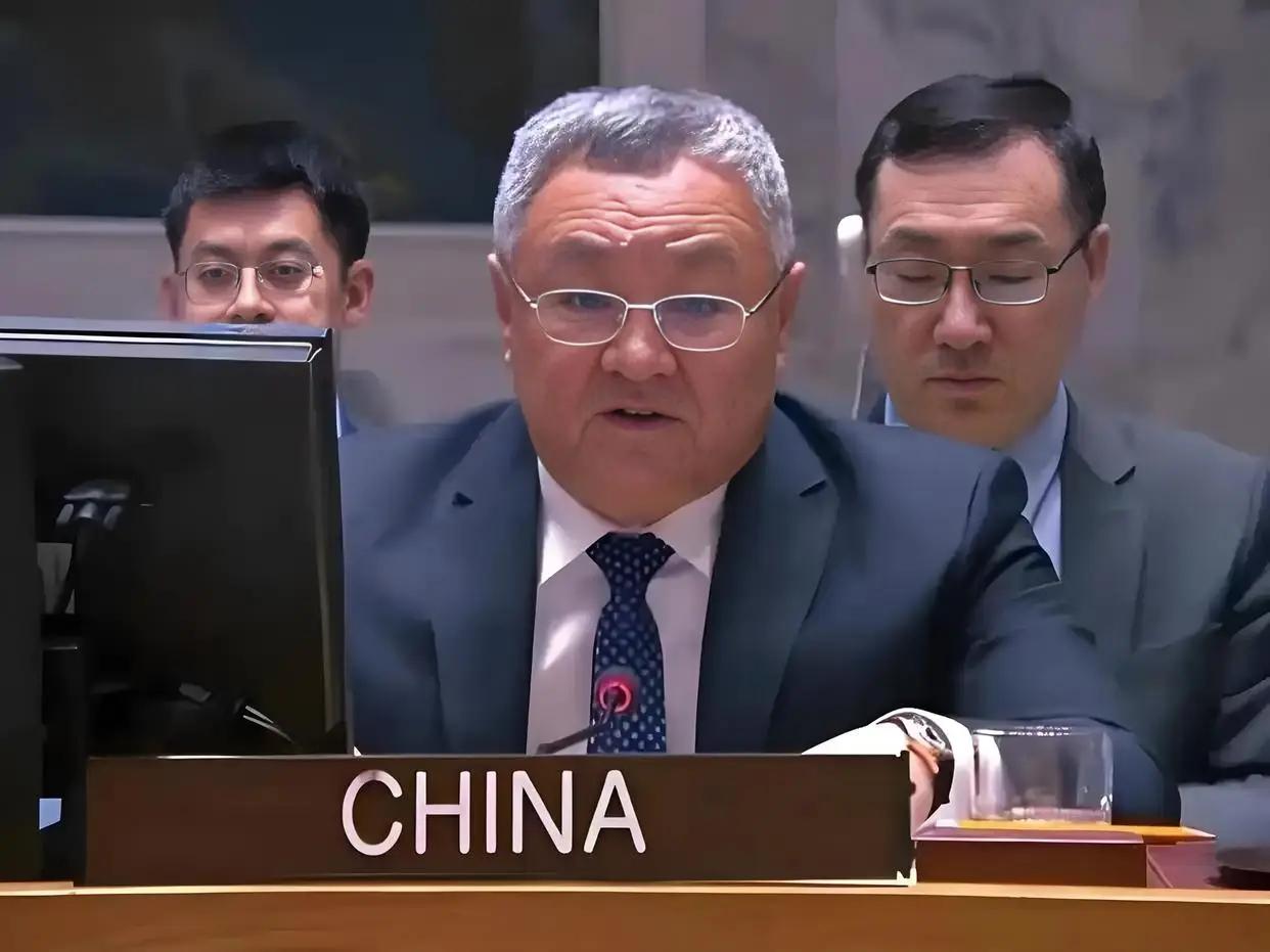中国大使联合国当众下达终极警告：日本敢插手台海，直接开打！ 2026年2月1