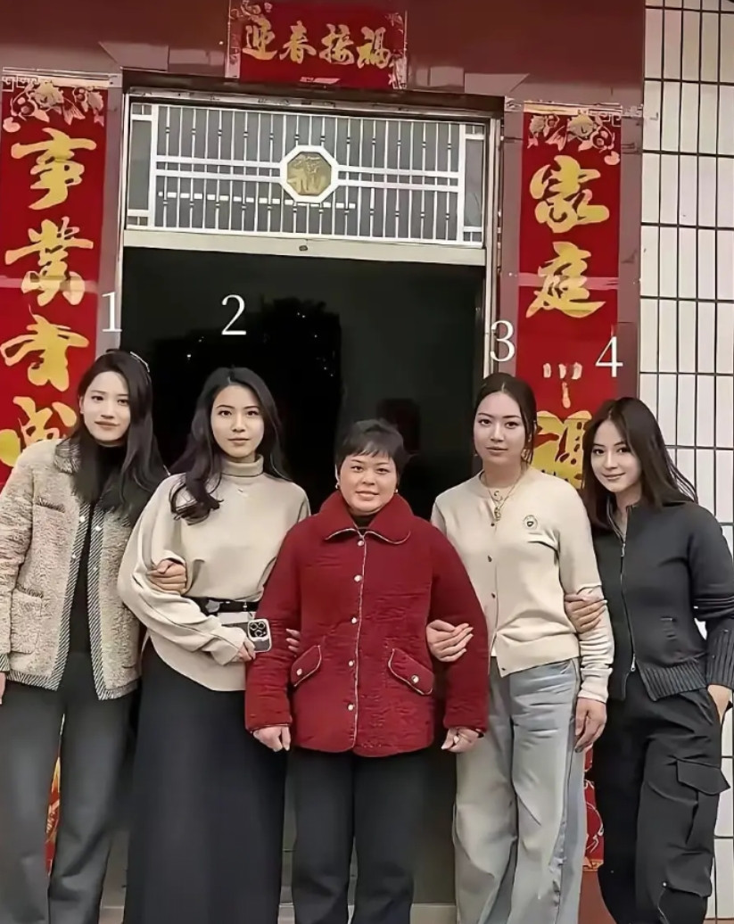 舅妈介绍的她妹妹的女儿，阿姨让我选一个，彩礼6万6，大家看我应该选哪一个？