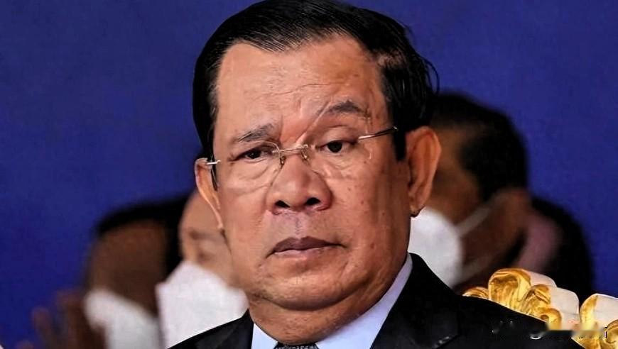 洪森算是搬起石头砸了自己的脚，费了老大的劲，不惜被扣上出卖朋友的帽子，把一直尊敬