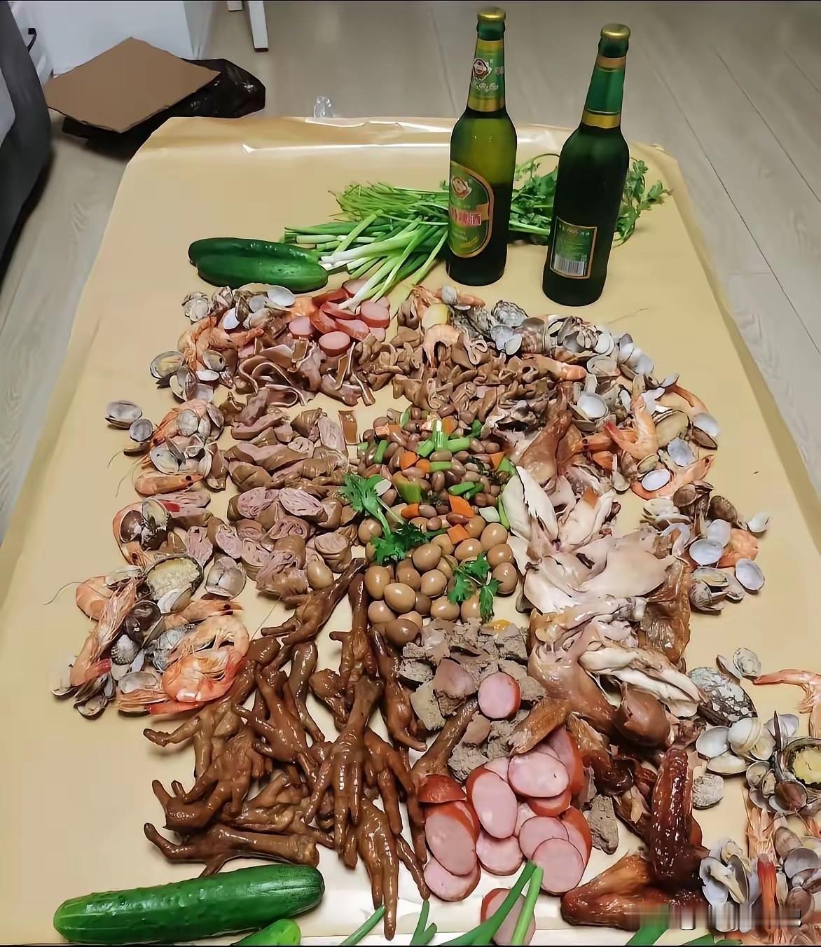 这么一大桌好菜，一般来说你能喝几瓶啤酒？