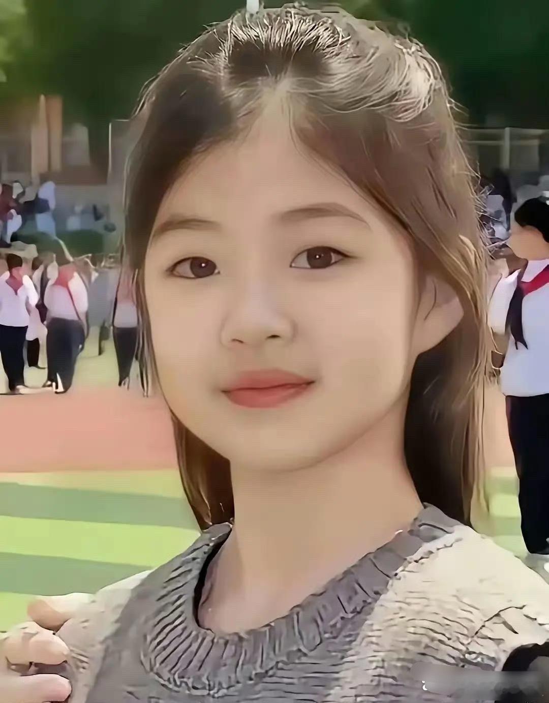 章子怡的女儿醒醒都10‎岁了，‏小姑娘长得真好看。