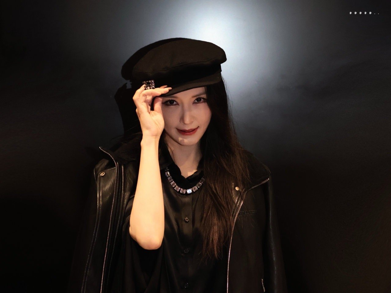 徐洁儿回应没有人亮灯徐洁儿姐姐回应没有人为她亮灯，感谢心洁姐姐的选择，期待你和李