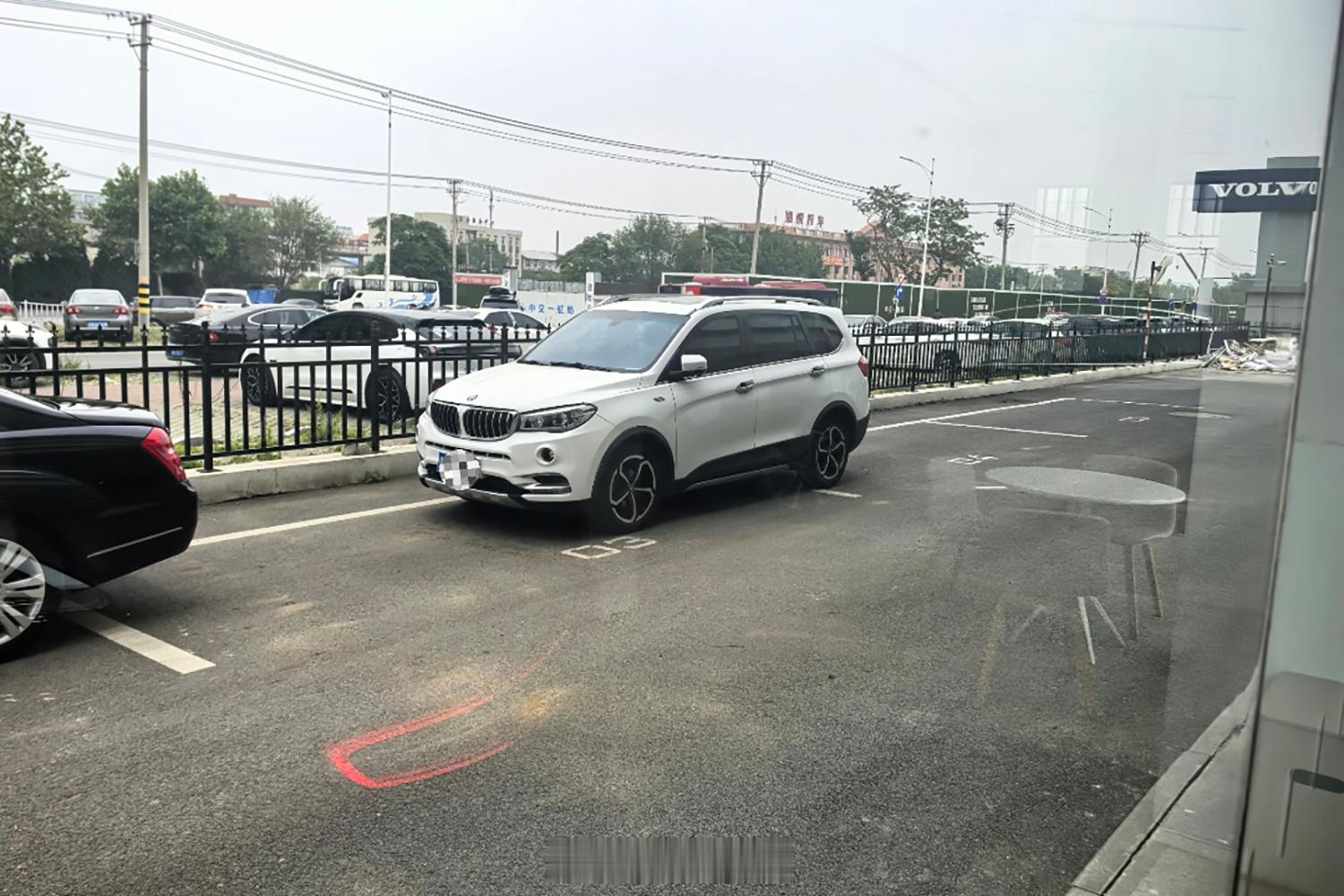 李逵还是李鬼？这么改过不了年审吧[捂脸哭]​​​