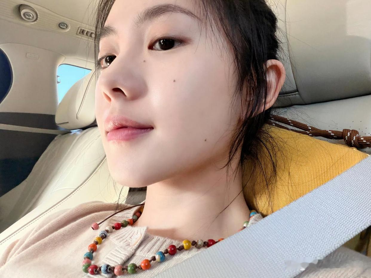 1.王玉雯和杨玏都在撤热搜，两人都不想再把离婚的事情放在公开场合来谈论，就安心的