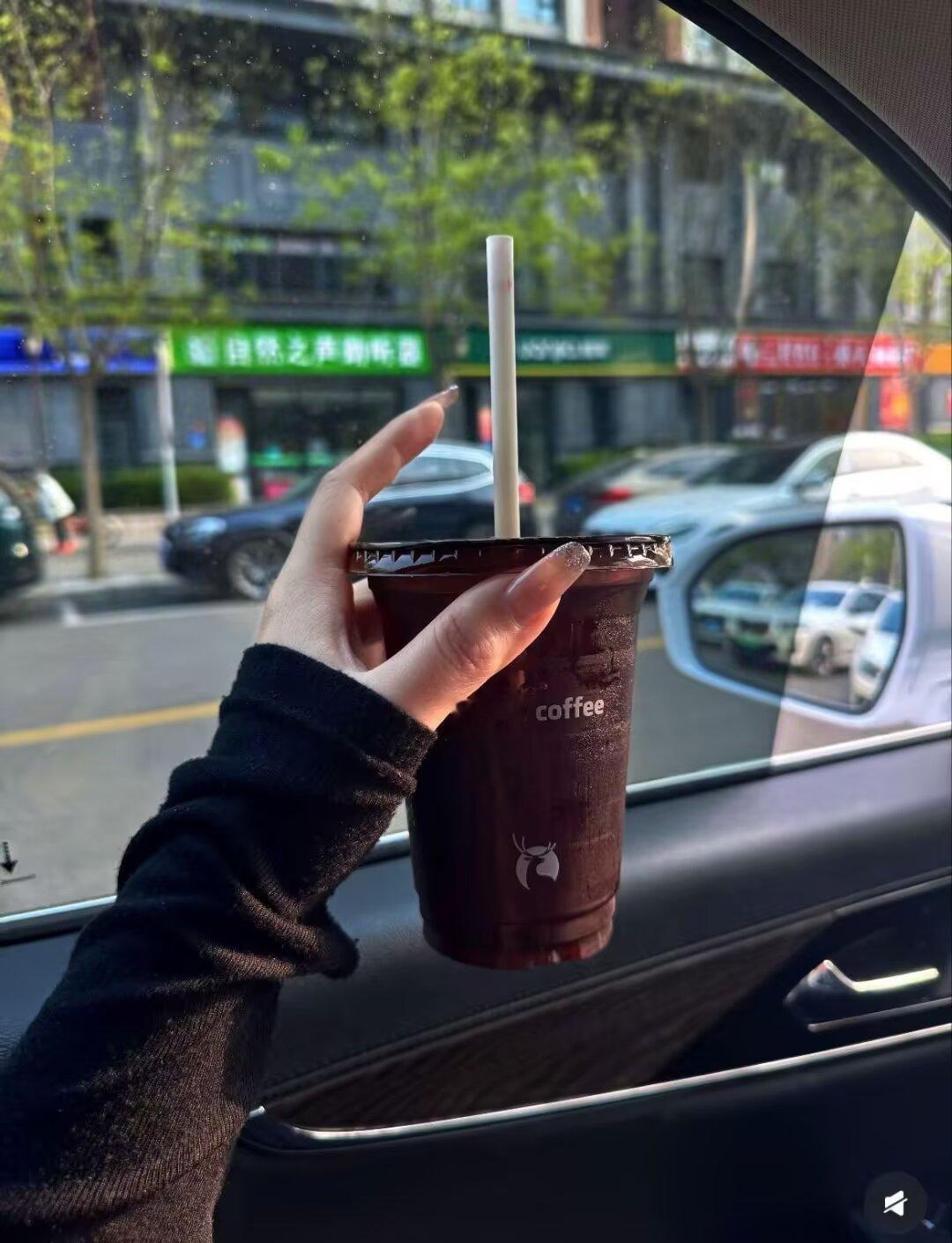 华境S全球首秀标配华为乾崑