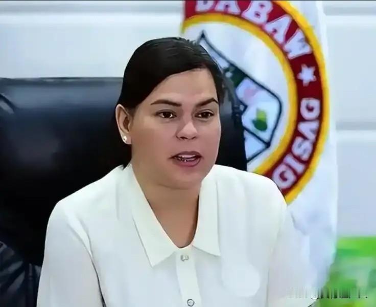 菲律宾政坛炸锅！副总统莎拉深陷67亿比索洗钱丑闻，弹劾案生死局来了。据菲律