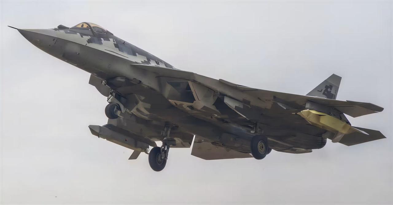 尽管研发和制造能力较苏联时代大幅衰退，但俄罗斯的航空科研仍具有强烈的动作意识。就