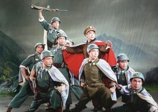 1964年8月，毛主席意外得知，一战斗英雄明明立功11年，结果职位却一直没上升，