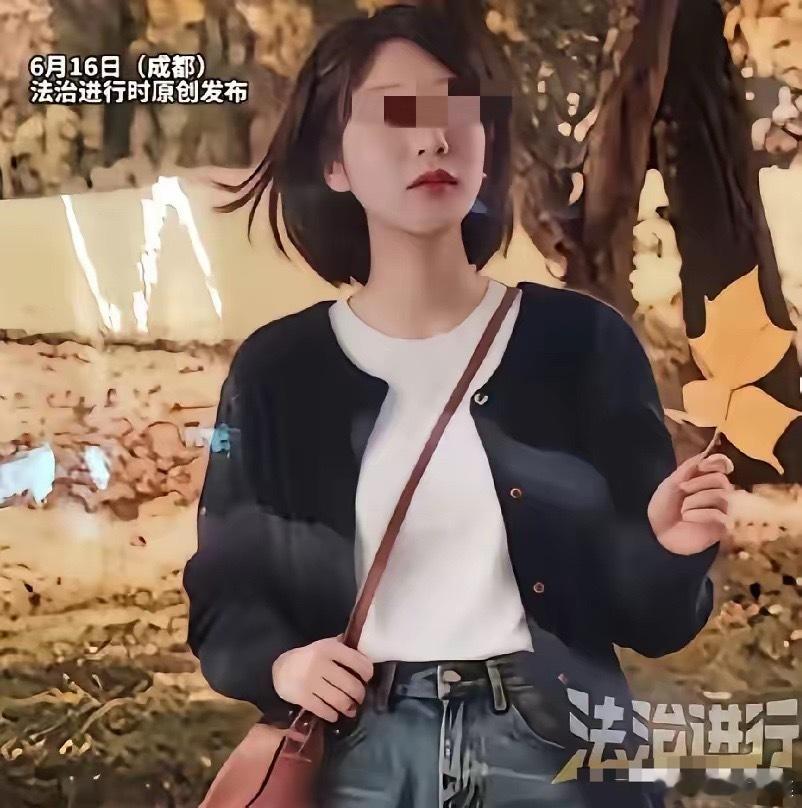王紫雅妈妈视频中含泪自责：不该叫保安，不该让女儿走，我对不起女儿！身材高挑，气质