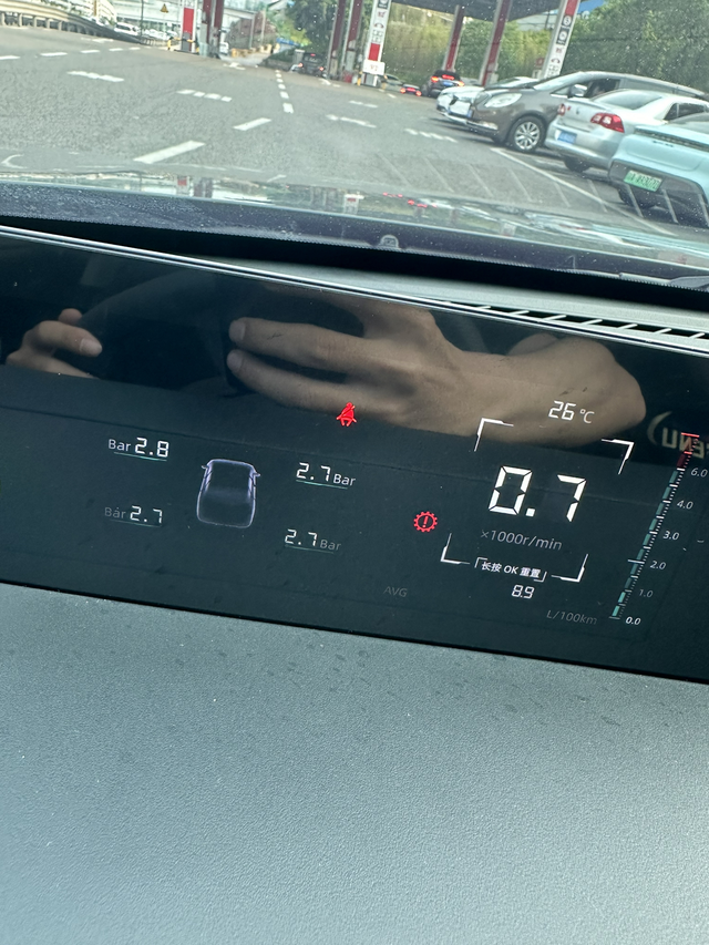 24逸动200公里不到变速箱故障高速上突然语音提示说变速箱限制还是啥，叫我马上