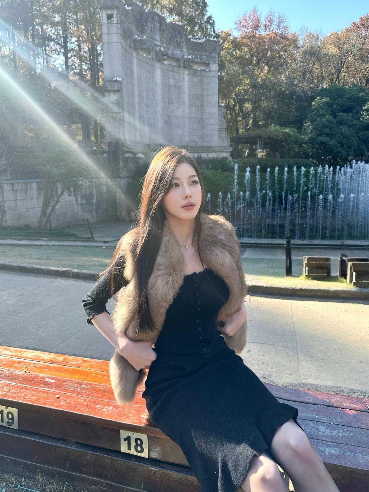 冬天的浪漫与氛围感🕊️什么样的穿搭可以成为气质女神?