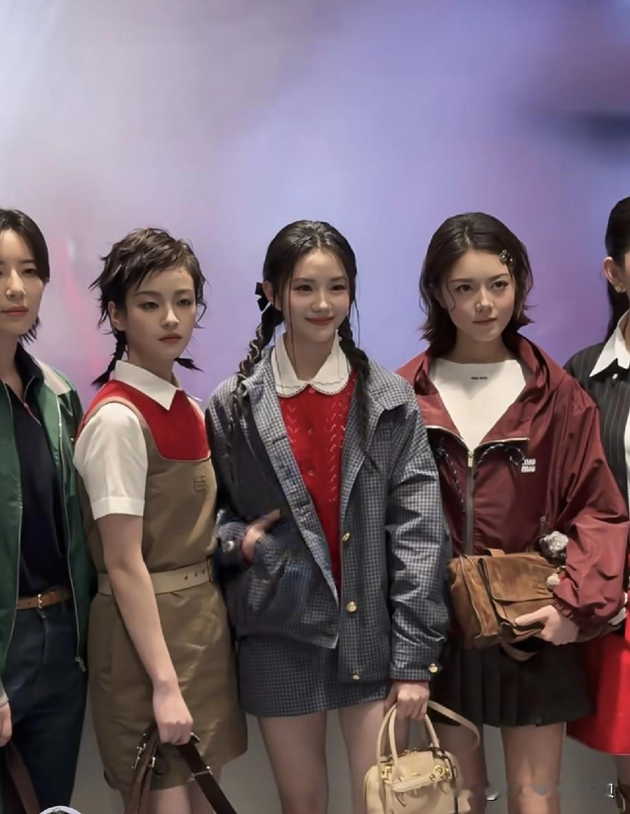 刘浩存才是真的闷声干大事啊！虽然李庚希是首位00后金鸡影后，虽然赵今麦🈶多