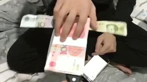 蒙眼恶搞视频,蒙眼恶搞视频大全
