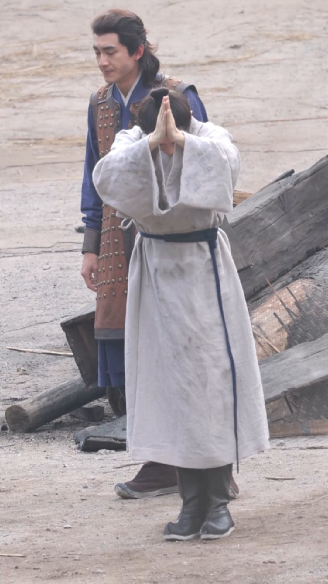 成毅两京十五日爆破戏最新路透！演员成毅真的太敬业了！