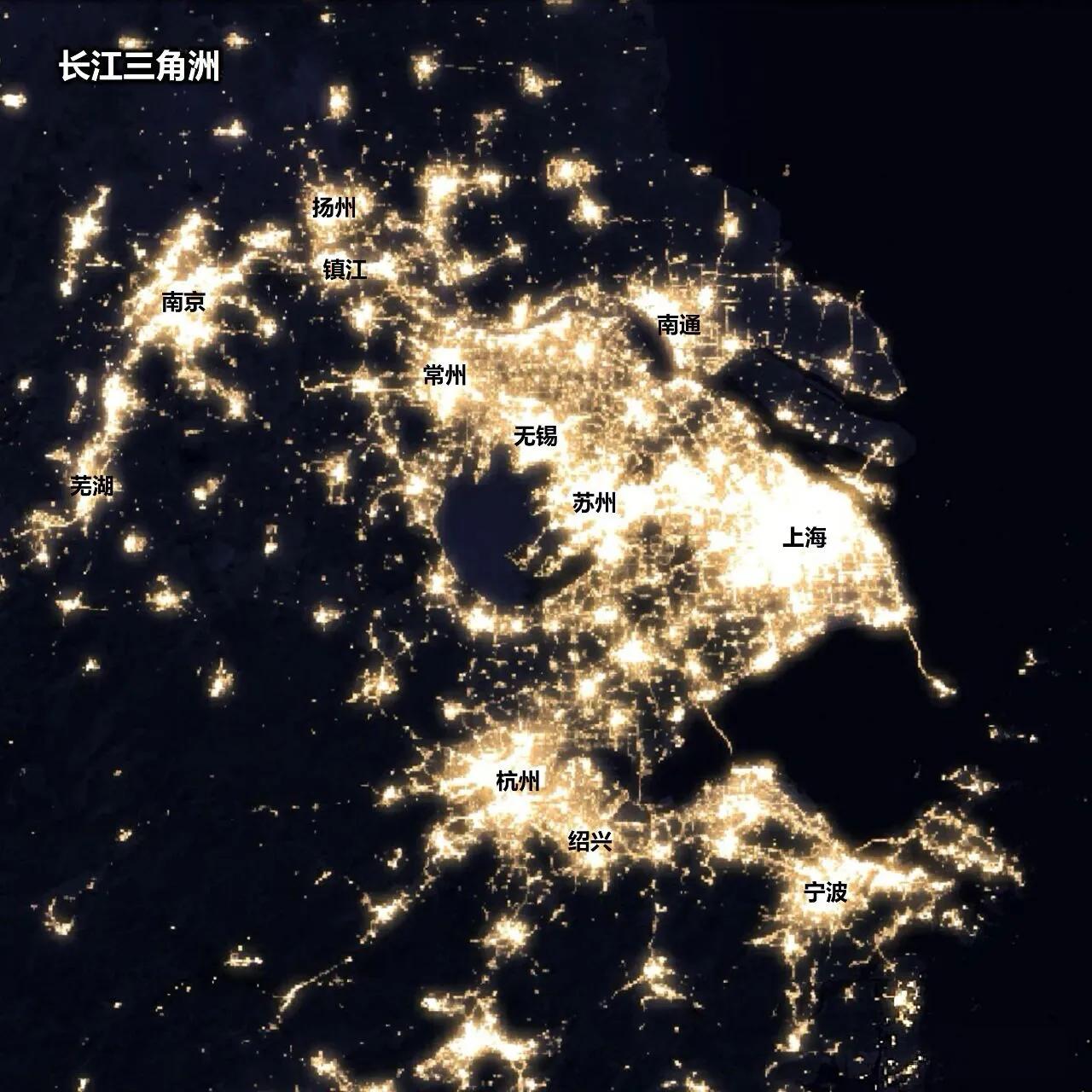 太震撼了！长三角的夜晚，已经连成一片“光海”！你敢信吗？从太空看中国，最亮的